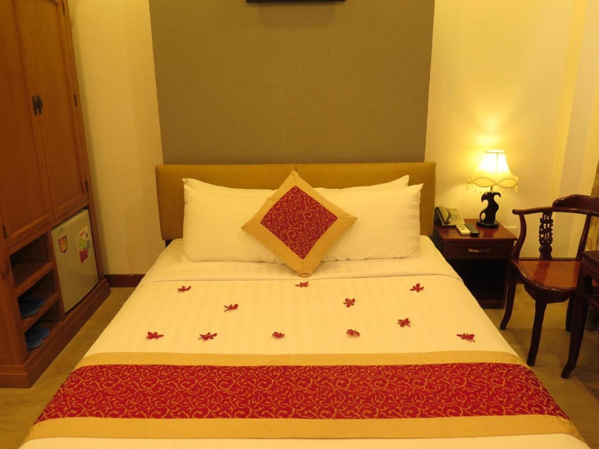 Sunflowers Hotel Airport Ho Chi Minh City Exterior photo