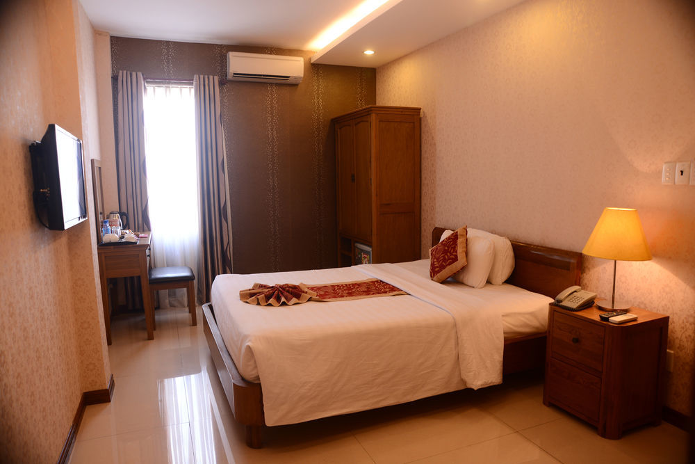 Sunflowers Hotel Airport Ho Chi Minh City Exterior photo