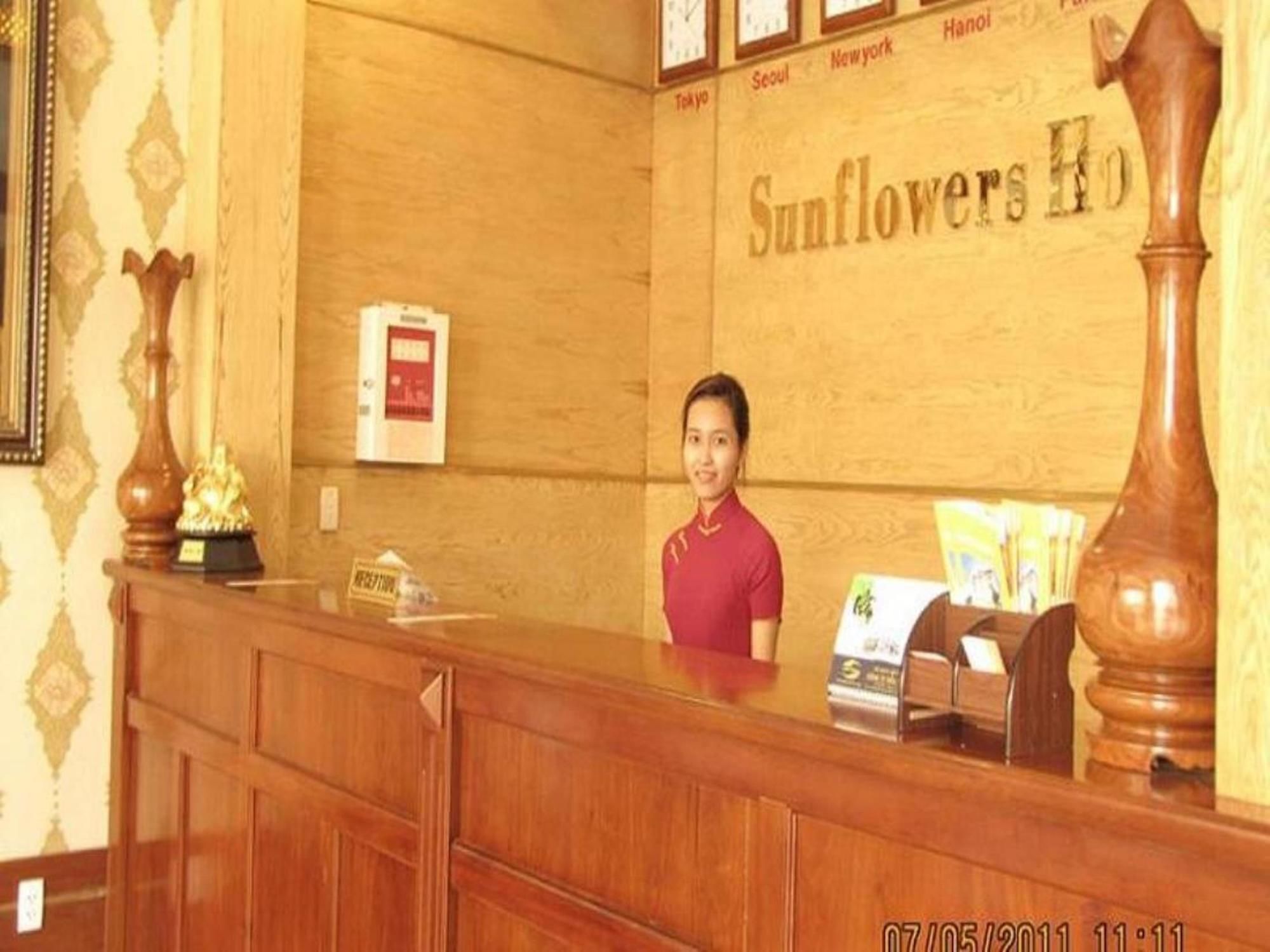 Sunflowers Hotel Airport Ho Chi Minh City Exterior photo